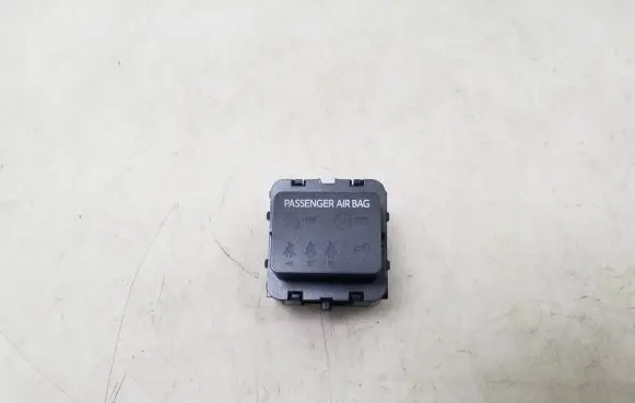 Toyota Auris E180 Passenger airbag on/off switch 489168