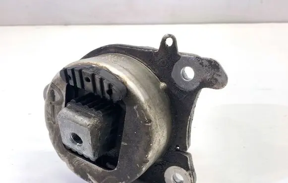 Alfa Romeo Stelvio Engine mount vacuum valve 00505515100
