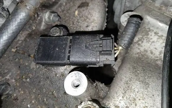 Chevrolet Captiva Air pressure sensor 96440381