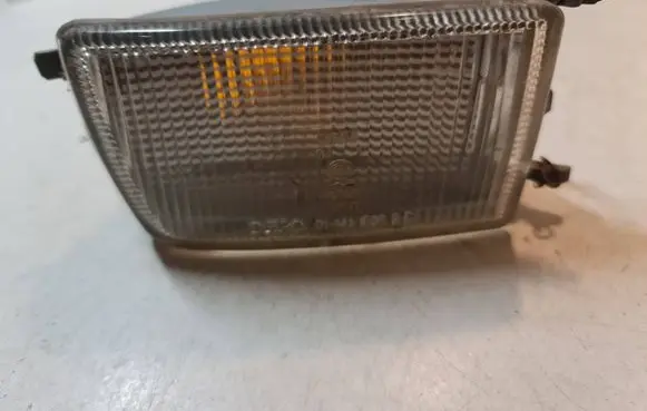 Volkswagen Golf III Front indicator light 084411606 014411606