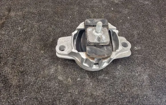 Land Rover Range Rover Velar Engine mount bracket JK836A003GA