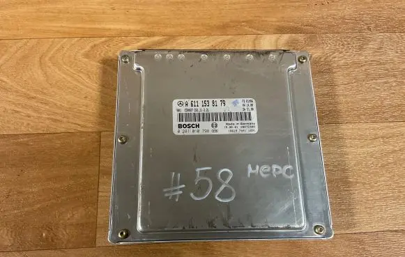 Mercedes-Benz C W203 Engine control unit/module A6111538179