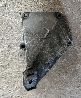 Audi A4 S4 B6 8E 8H Engine mounting bracket 4B0199307C 4B0199307