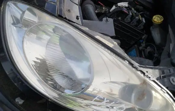 Peugeot 1007 Headlight/headlamp