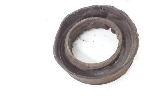 Volvo V40 Cross country Rear coil spring rubber mount 