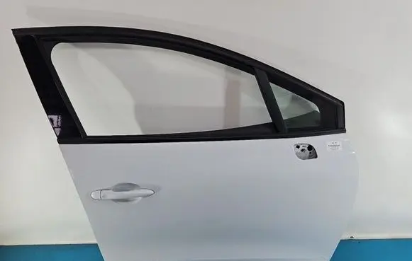 Renault Clio IV Front door IMPRK1580591