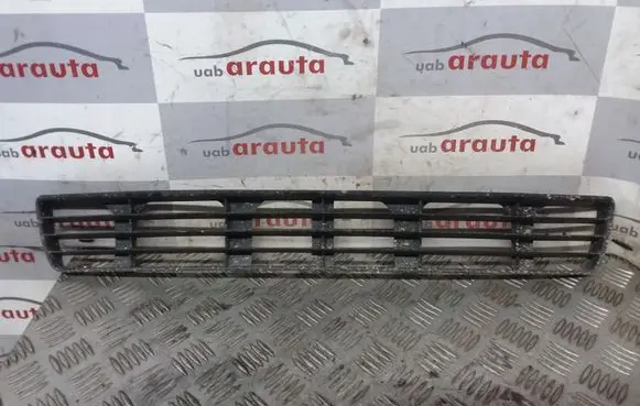 Audi A4 S4 B5 8D Front bumper lower grill 8D0807683