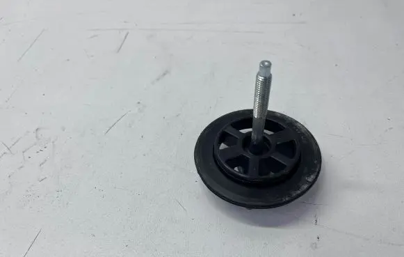Hyundai ix35 Spare wheel bolt 628502E000