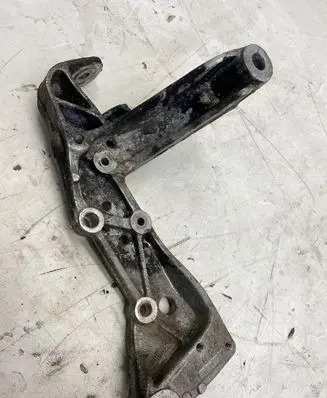 Volkswagen Touran II Front lower control arm/wishbone 1K0199296E