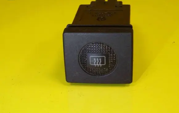 Windscreen/window heater switch