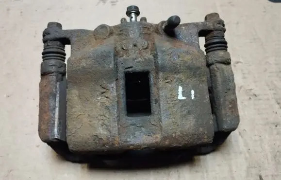 Honda Civic Front brake caliper