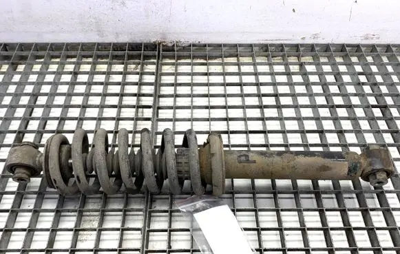 Peugeot 3008 II Rear shock absorber/damper 