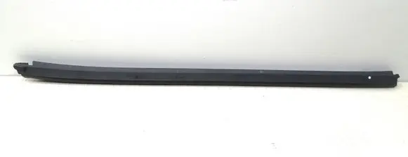 KIA Stonic Rubber seal rear door window/glass 