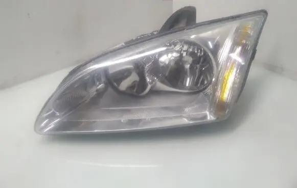 Ford Focus Headlight/headlamp 4M5113W30AC