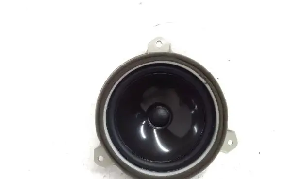 Lexus CT 200H Rear door speaker 8616076060