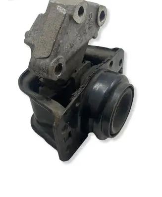 Citroen C4 I Engine mount bracket 9636270080 9636845880 9636583980