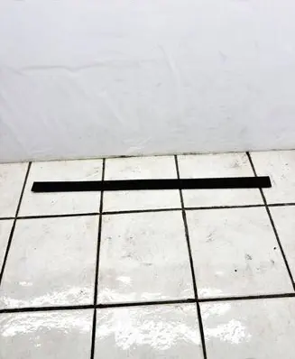 Hyundai Tucson TL Front door trim (molding) 