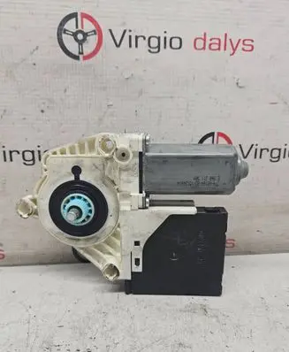 Volkswagen Golf IV Front door window regulator motor 1K0959793J 05075710 71026100731178