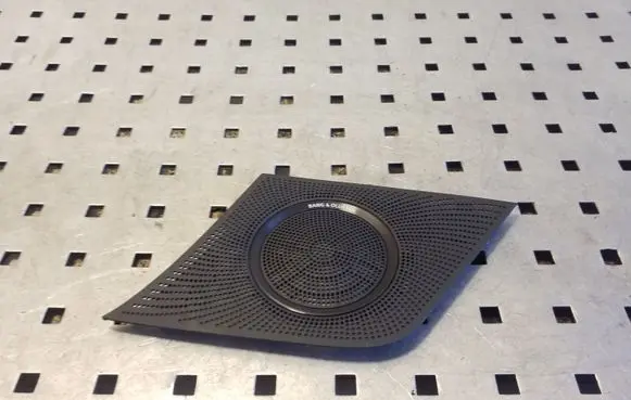 Side speaker trim/cover