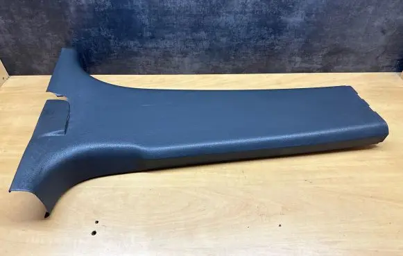Volkswagen Touran I (B) pillar trim (bottom) 1T0867298E 1T0867298D