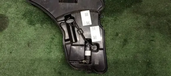 BMW M8 F91 F92 G14 G15 Lamp washer fluid tank 7435337 10543512 1221950S07