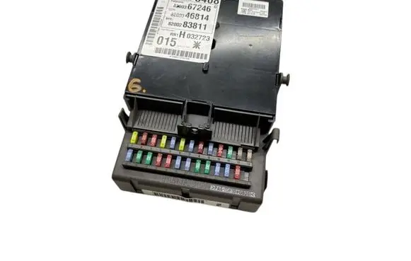 Renault Laguna II Fuse module 8200004201E 8200367246 8200346814