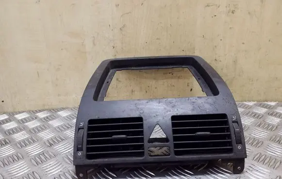 Volkswagen Touran I Dash center air vent grill 1T2819728A