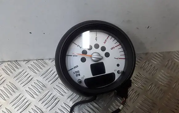 Mini Cooper Countryman R60 Tachometer 923244002