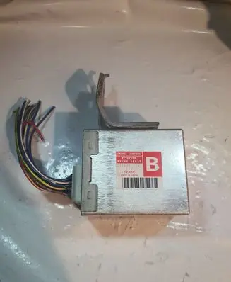 Lexus RX 300 Other control units/modules 8824048030
