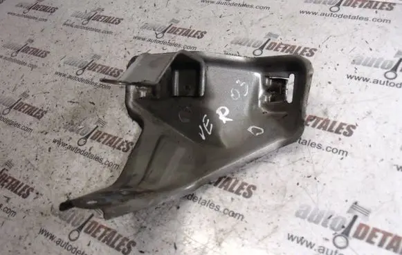 Toyota Corolla Verso E121 Headlight/headlamp mounting bracket