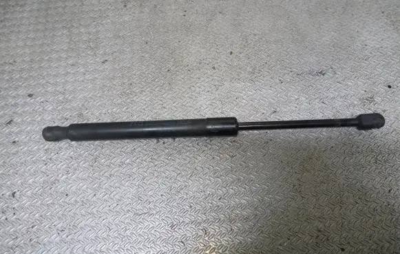 KIA Ceed Tailgate/trunk strut/damper 056070