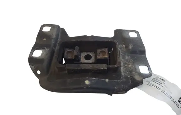 Engine mount bracket