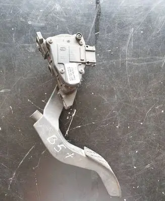 Volkswagen PASSAT B5.5 Accelerator throttle pedal 8D1721523F 6PV00837603