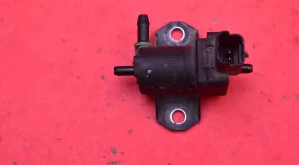 Peugeot 508 RXH Vacuum valve 9688124580