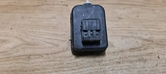 Volvo V70 Headlight level height control switch