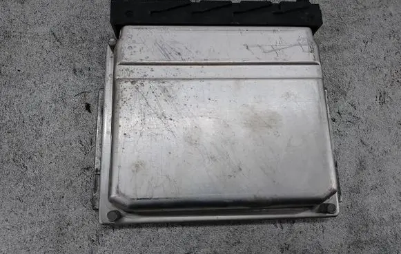 Volvo S60 Engine control unit/module ECU 30637733A