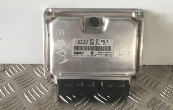 Audi A4 S4 B6 8E 8H Engine control unit/module 8E0907401Q 0281011135