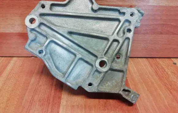 Renault Zoe A/C compressor mount bracket 296A68579R