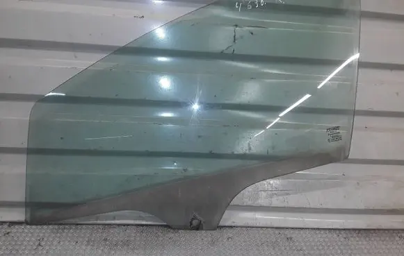 Fiat Grande Punto Front door window glass four-door