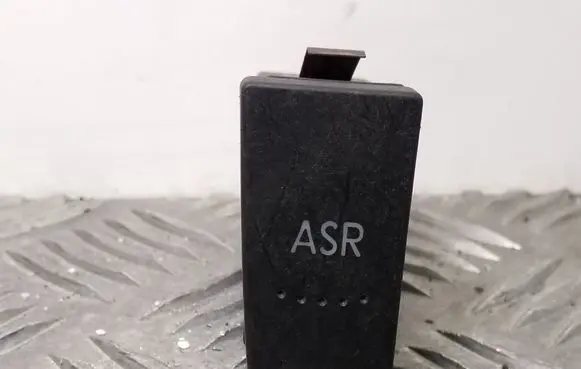 Traction control (ASR) switch
