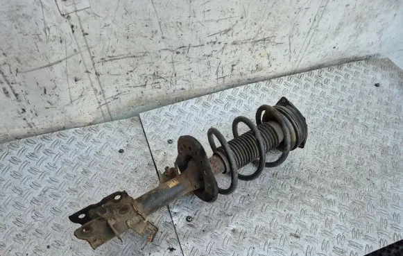 Nissan X-Trail T31 Front shock absorber with coil spring F7627 7627