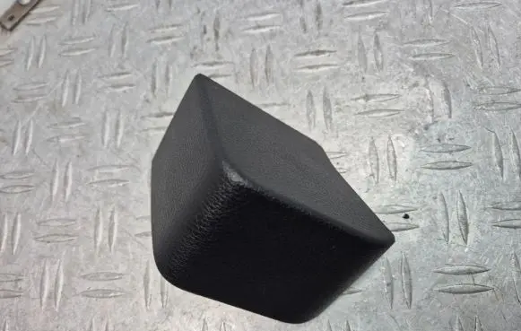 Volkswagen Touran III Seat trim 5TA885750