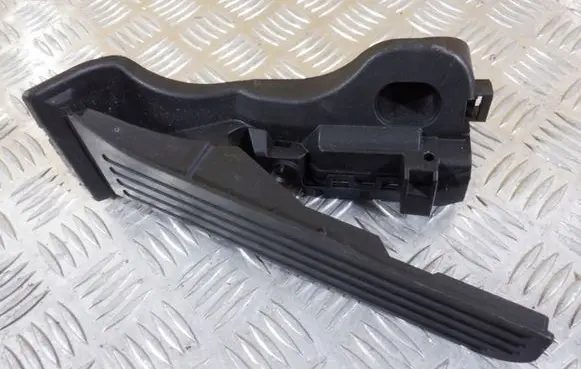 Volkswagen Golf V Accelerator throttle pedal 1K1721503P