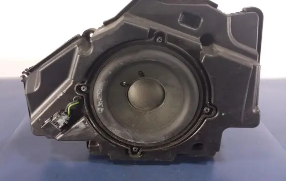 Audi A8 S8 D4 4H Subwoofer speaker