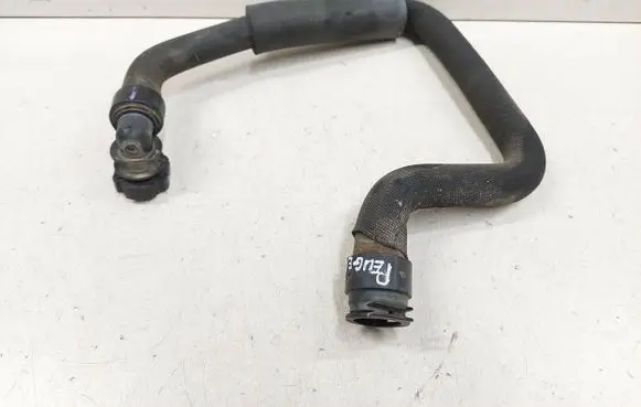 Peugeot 508 RXH Engine coolant pipe/hose 9672730080