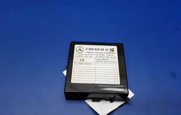 Mercedes-Benz CLK A209 C209 Seat control module A2098202810