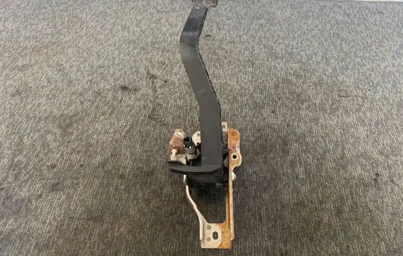 Suzuki SX4 S-Cross Brake pedal bracket assembly 