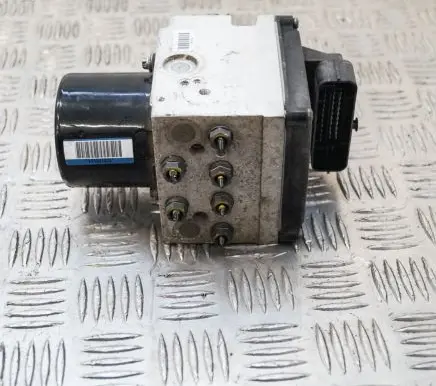 Volkswagen PASSAT B6 ABS Pump 3C0614109