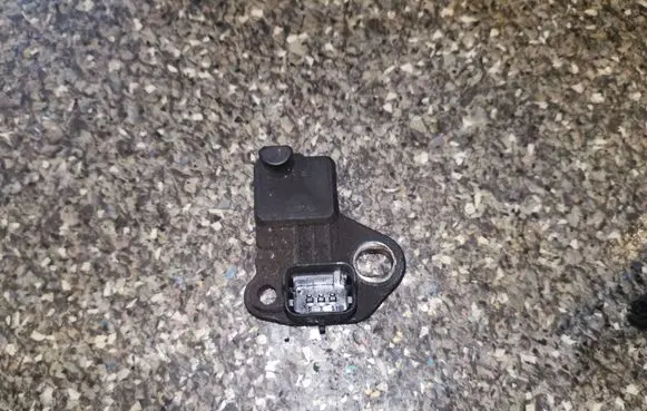 Peugeot 307 Crankshaft position sensor 9637466980