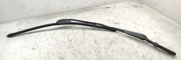 Iveco Daily 35.8 - 9 Windshield/front glass wiper blade 80005697B